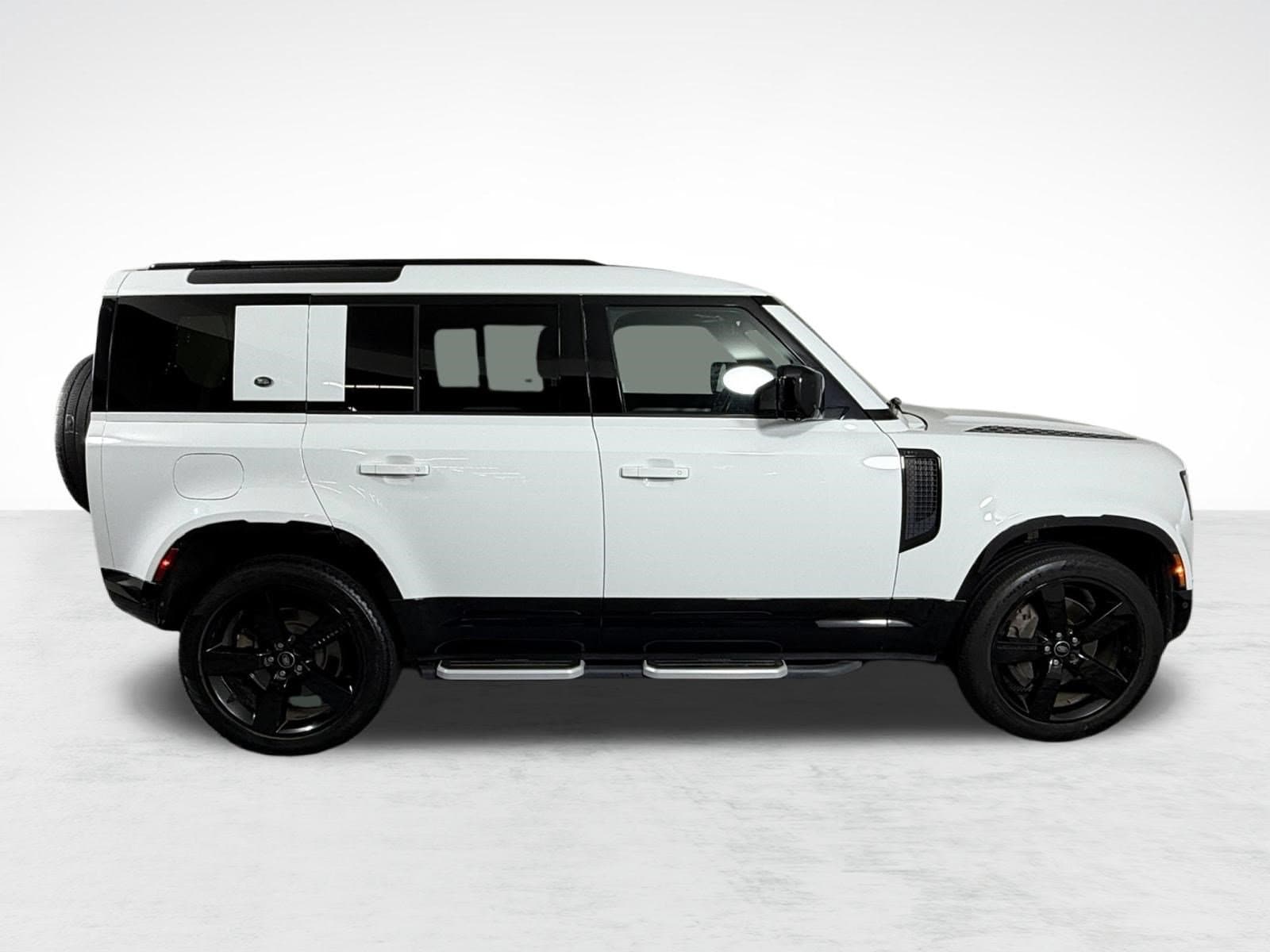 Defender X-Dynamic SE SUV