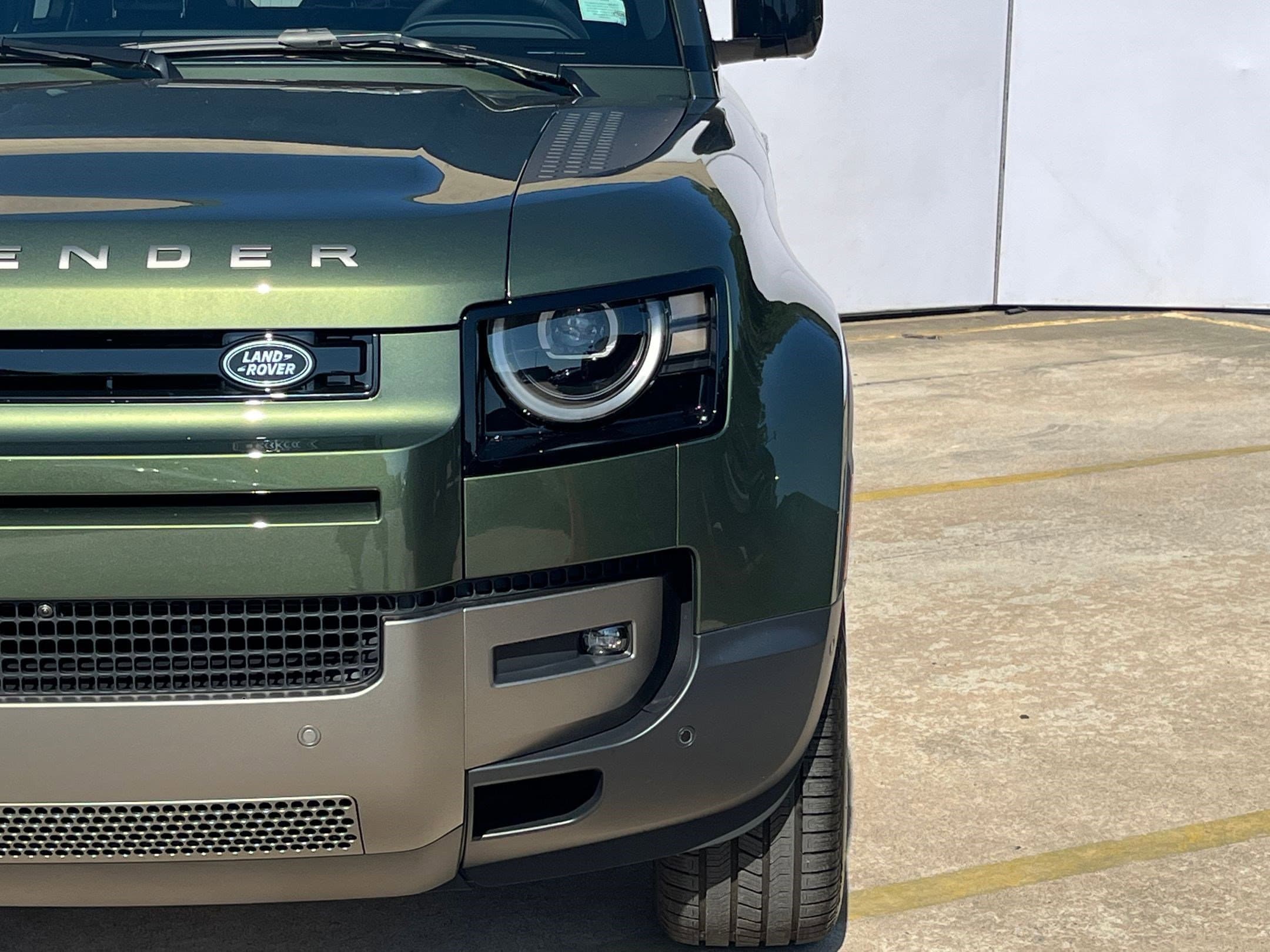 2026 Land Rover Defender S - Photo 10