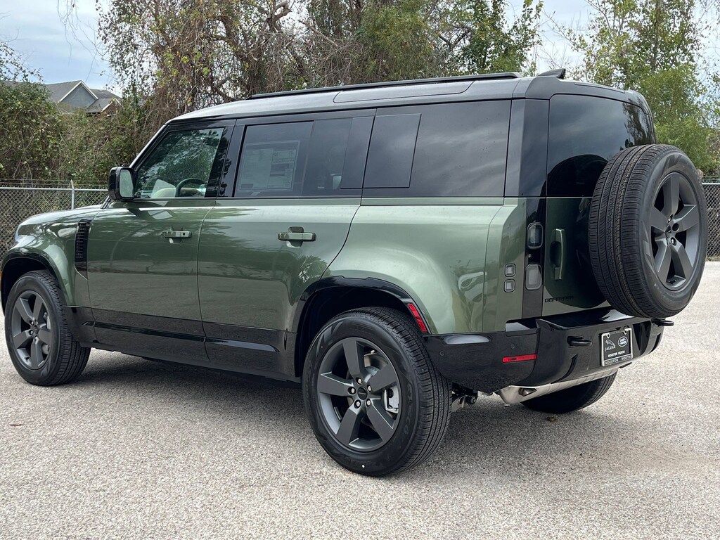 New 2026 Land Rover Defender 110 X-Dynamic SE SUV