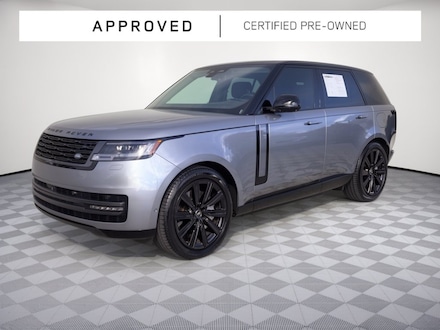 2025 Land Rover Range Rover P550e SE SUV