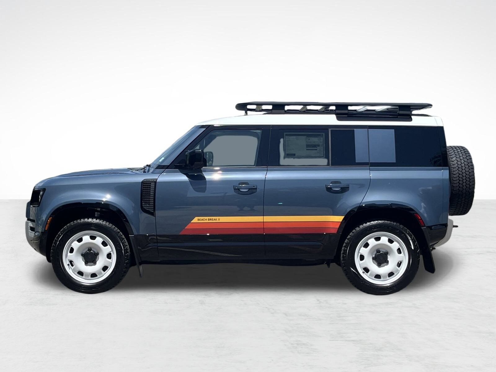 2025 Land Rover Defender 110 S photo 2