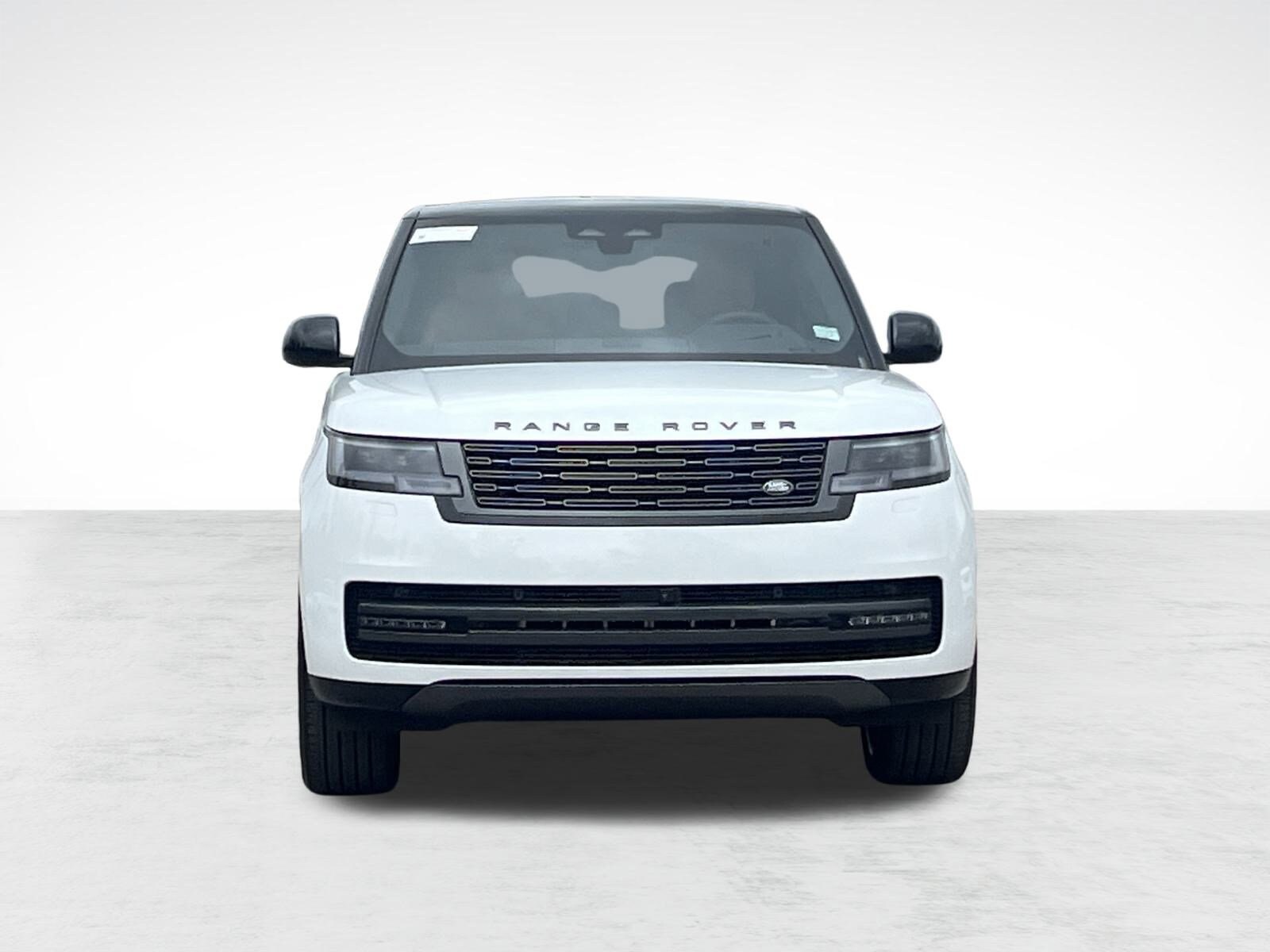 2025 Land Rover Range Rover SE photo 3