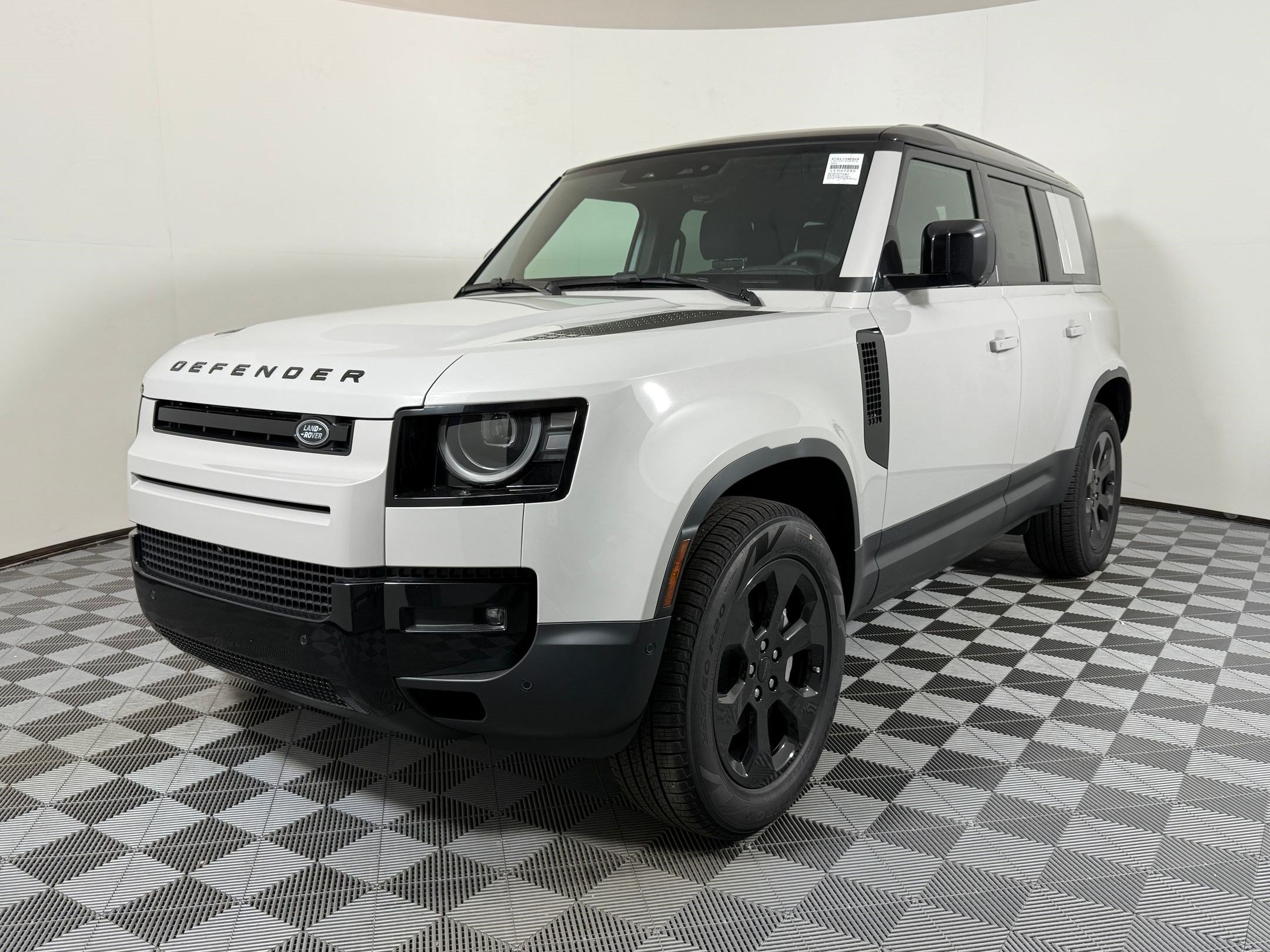  Land Rover Defender 110