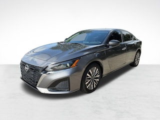 Used 2025 Nissan Altima SV Sedan for sale in Houston