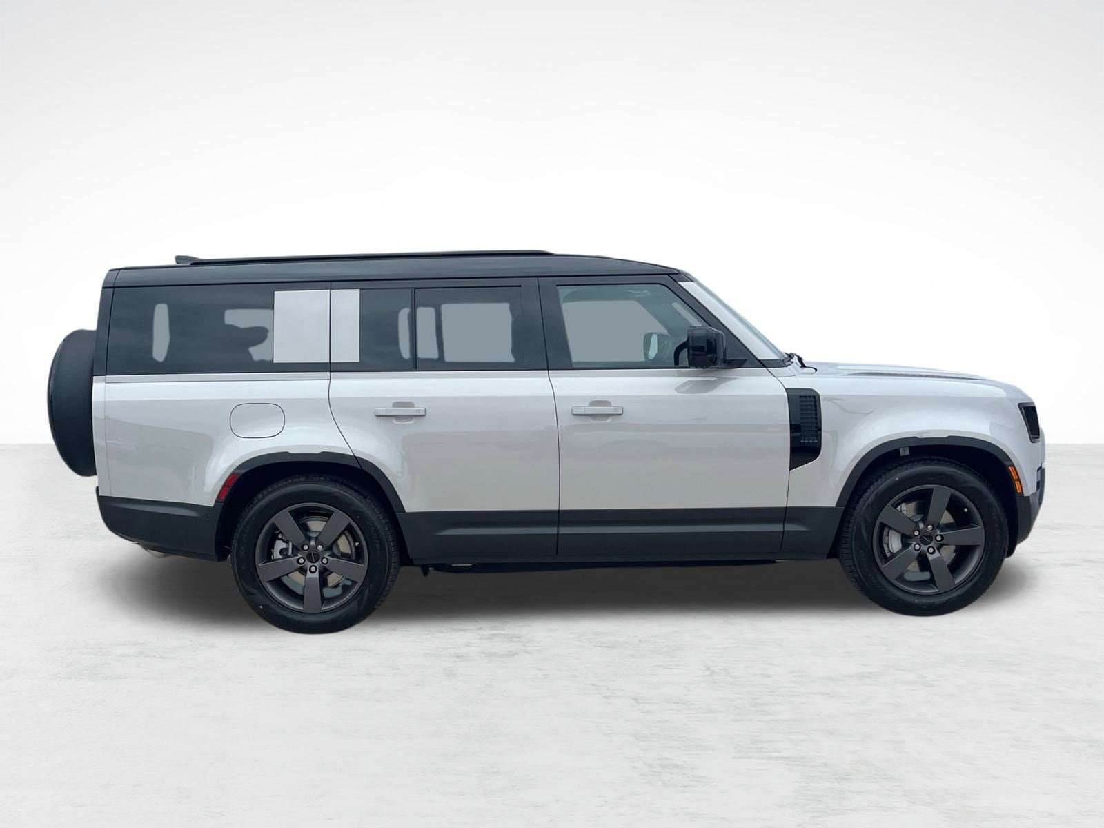 2026 Land Rover Defender S - Photo 8