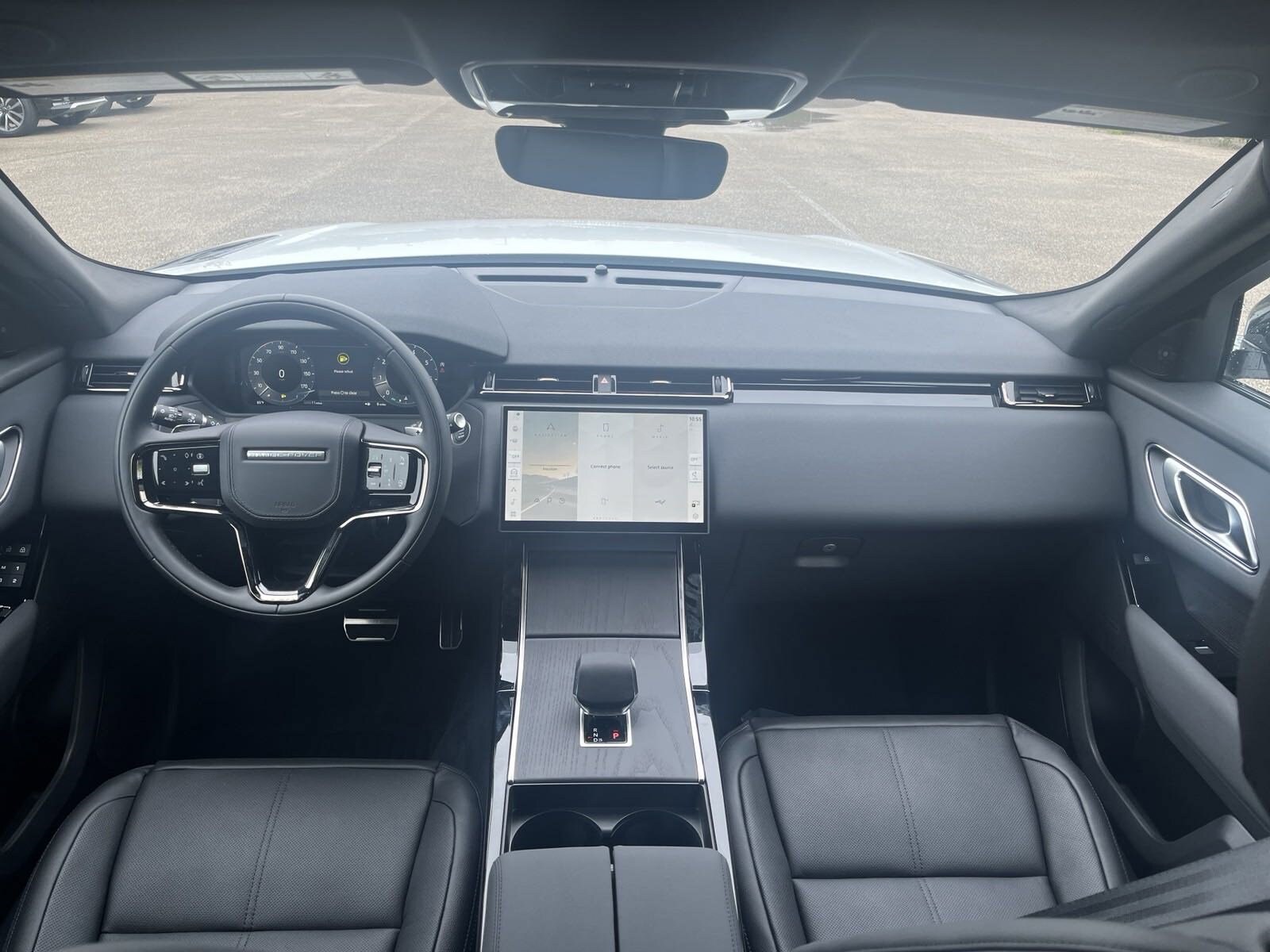 2025 Land Rover Range Rover Velar P250 Dynamic SE photo 4