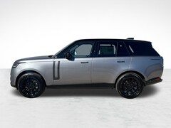 2026 Land Rover Range Rover P530 SE SUV