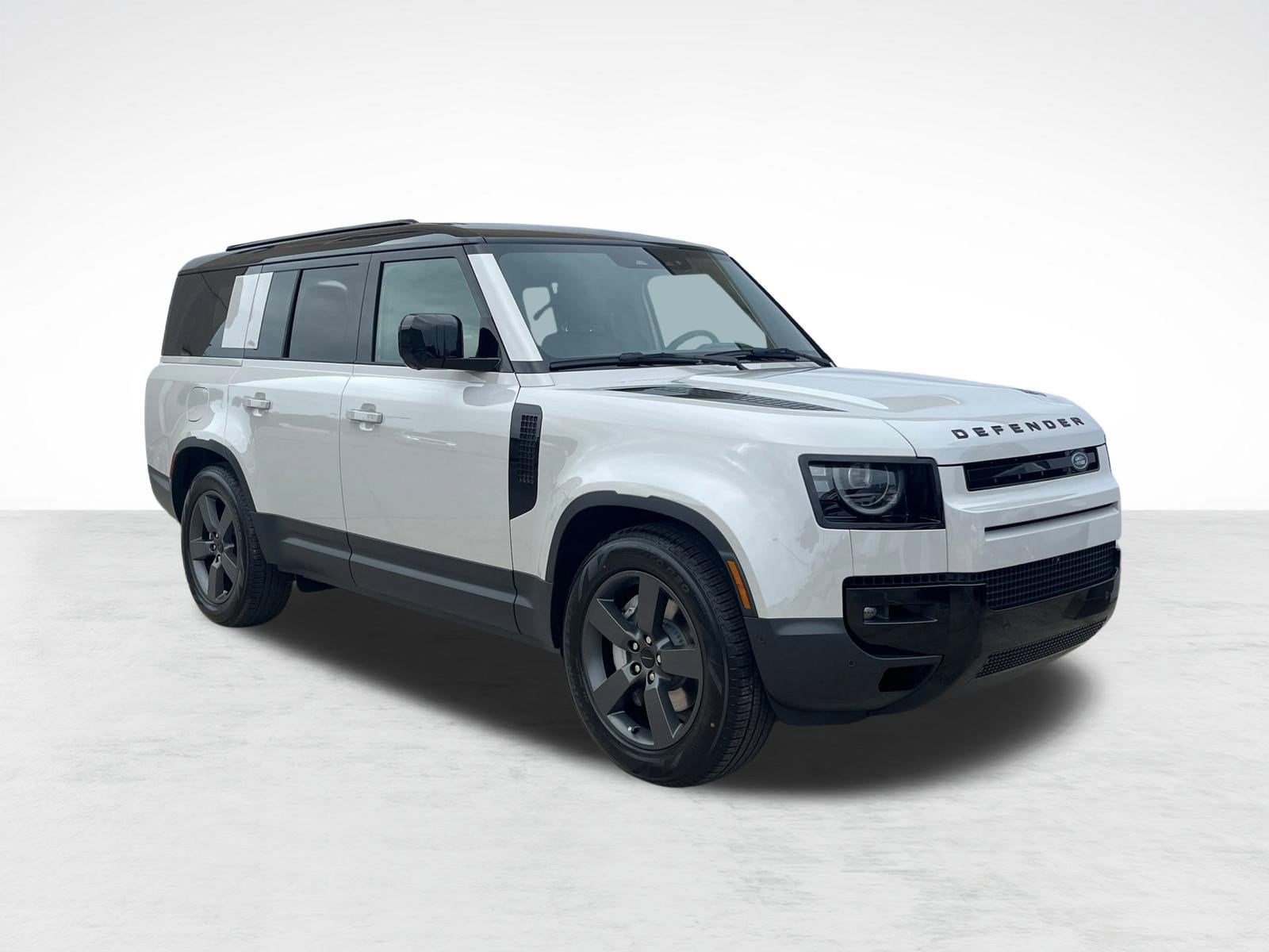 2026 Land Rover Defender S - Photo 7