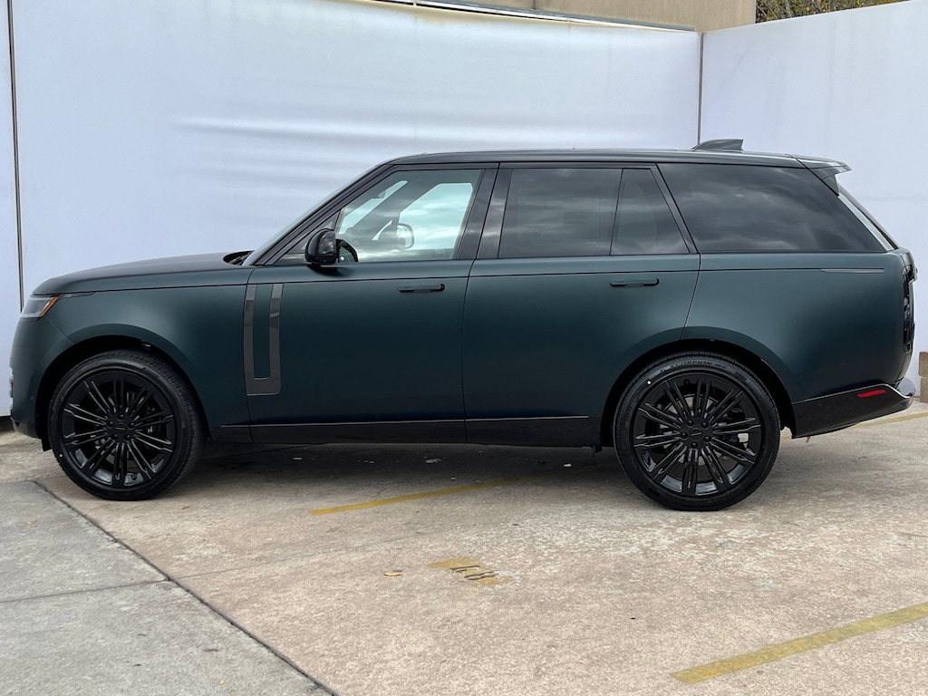 New 2025 Land Rover Range Rover P400 SE 7 Seat SUV