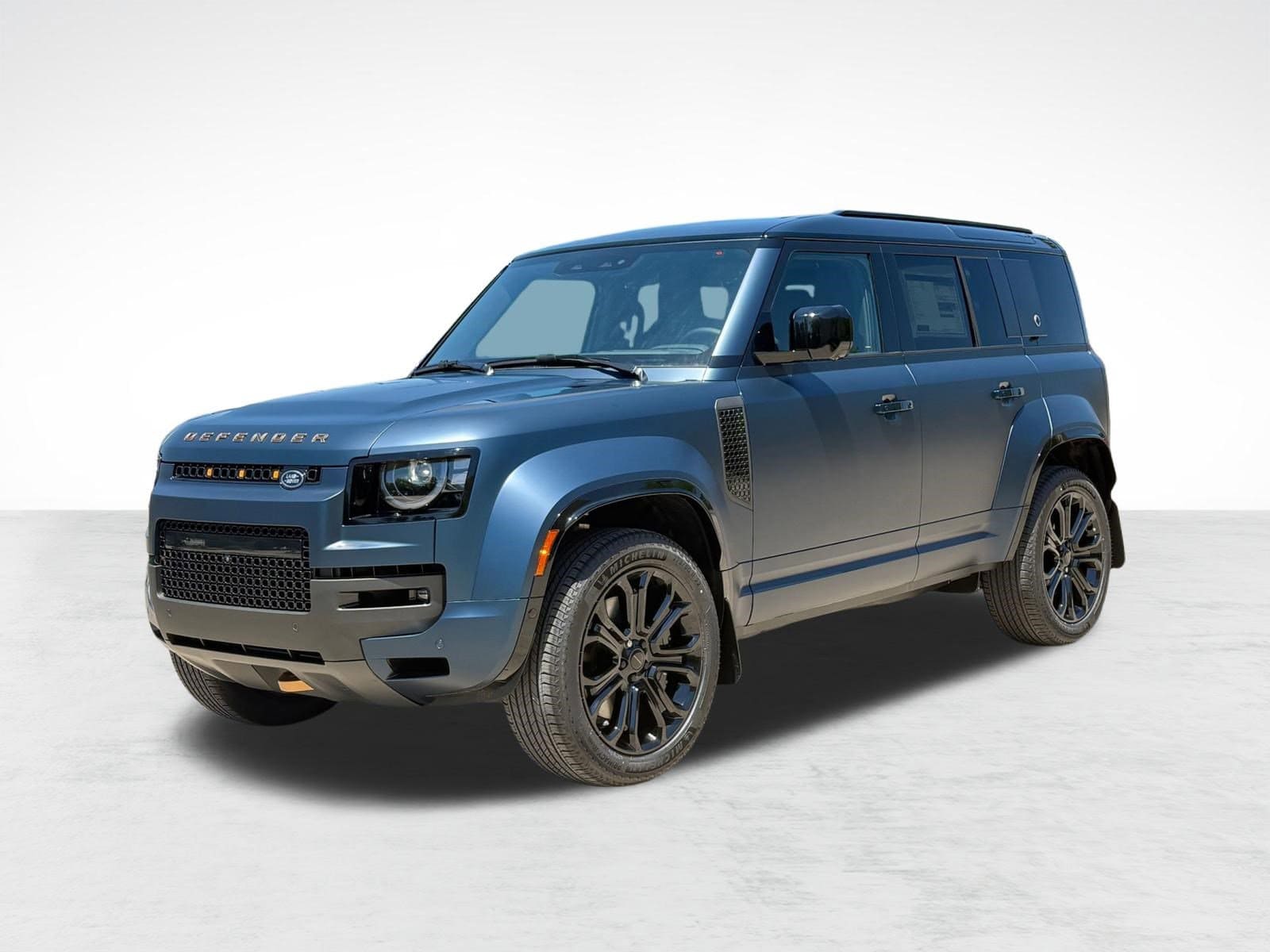 2026 Land Rover Defender's photo