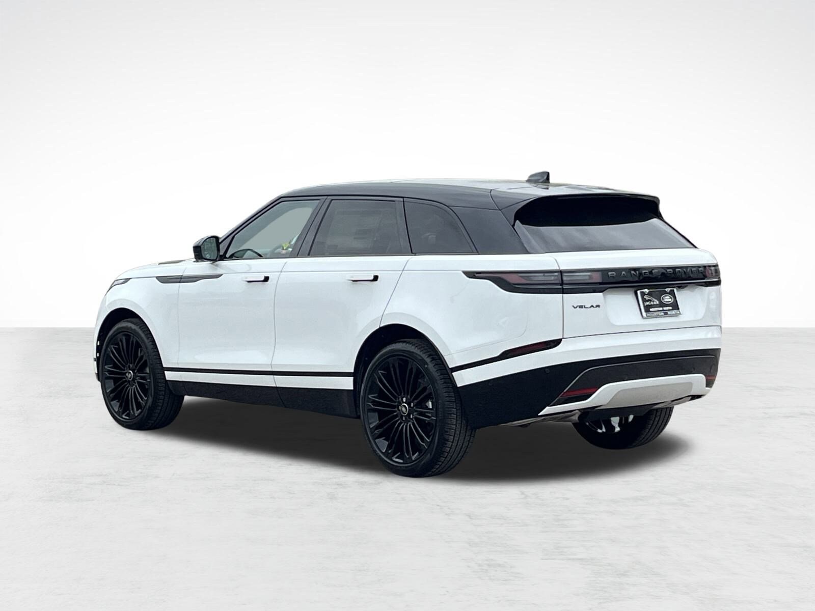 2026 Land Rover Range Rover Velar P400 Dynamic SE photo 3