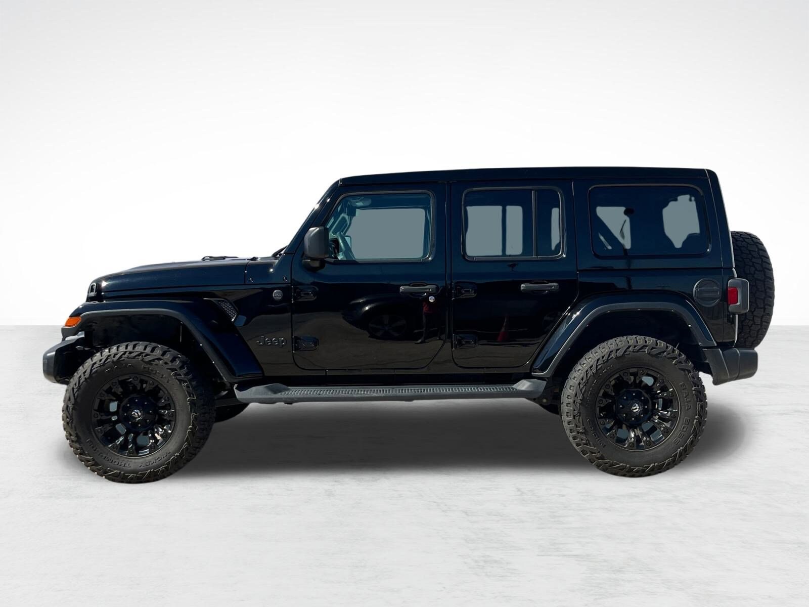 2023 Jeep Wrangler Sahara Altitude photo 2