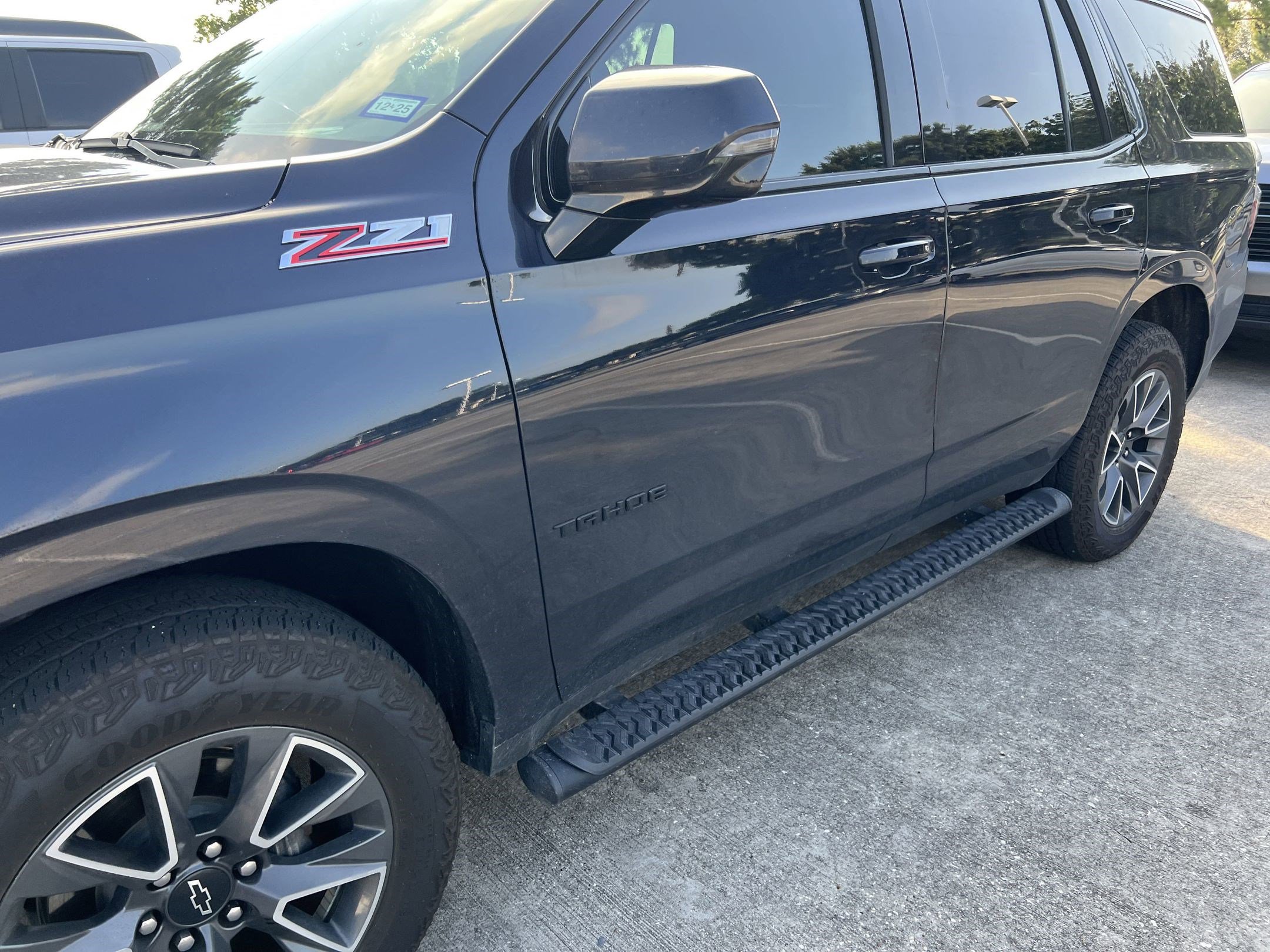2023 Chevrolet Tahoe Z71 photo 2