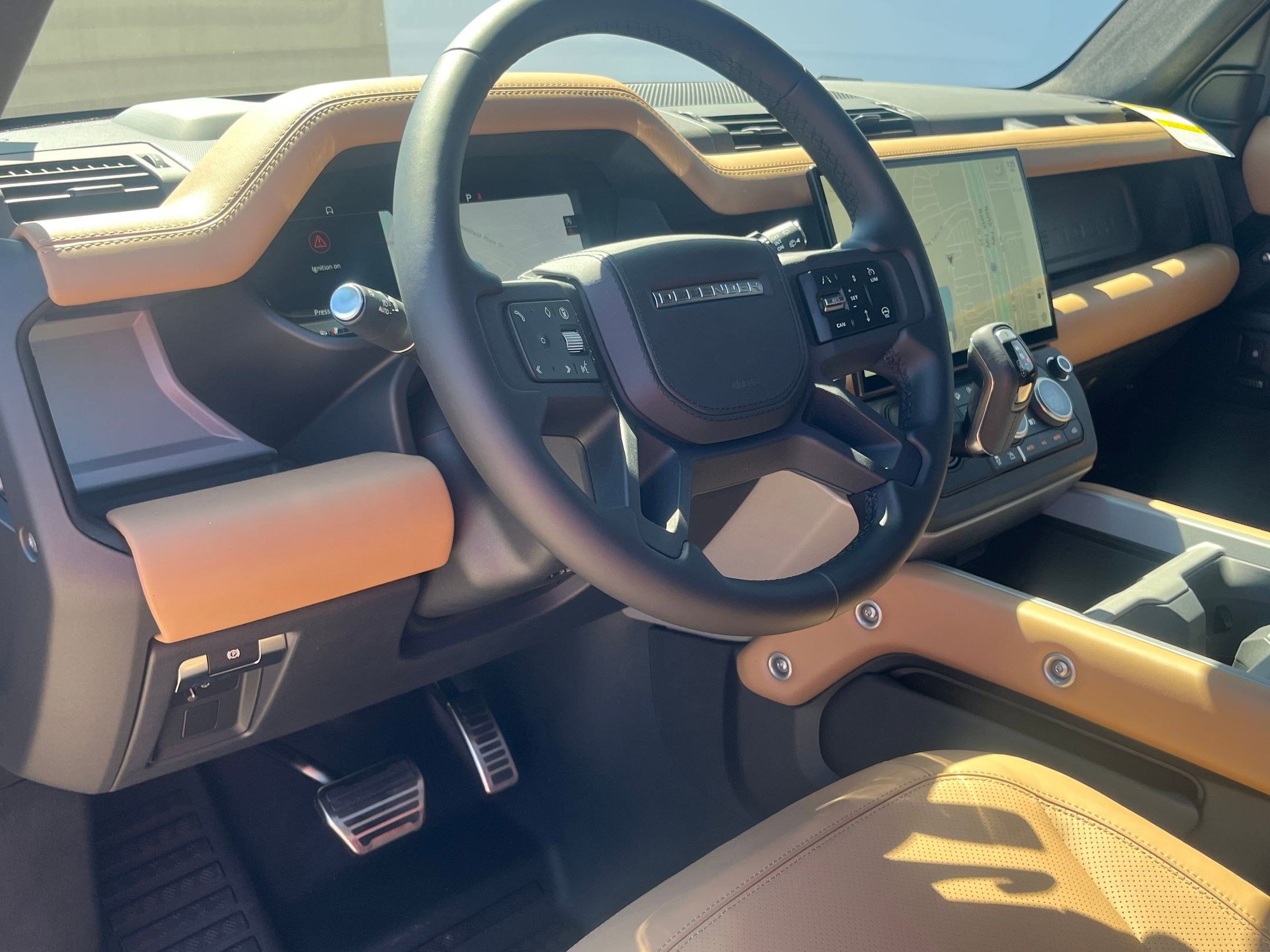 2026 Land Rover Defender 110 V8 photo 4