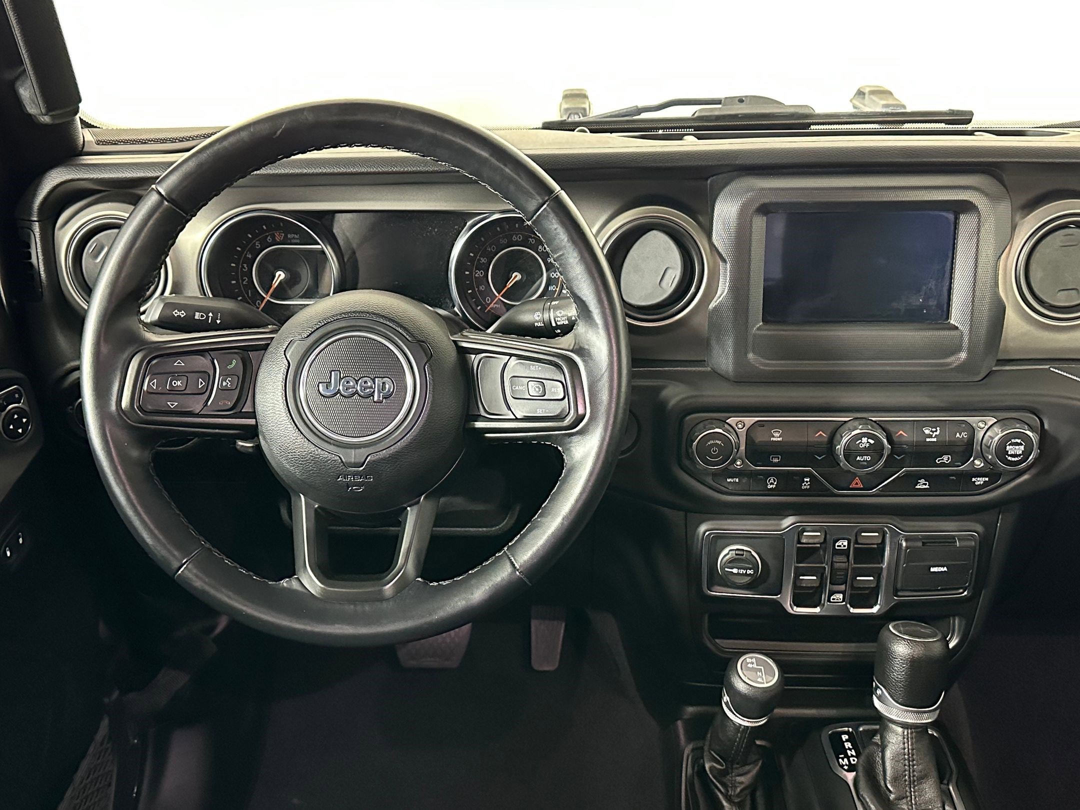 2021 Jeep Gladiator Sport S photo 3