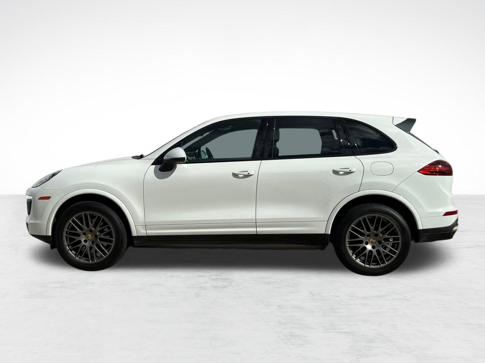 2017 Porsche Cayenne Platinum Edition photo 2