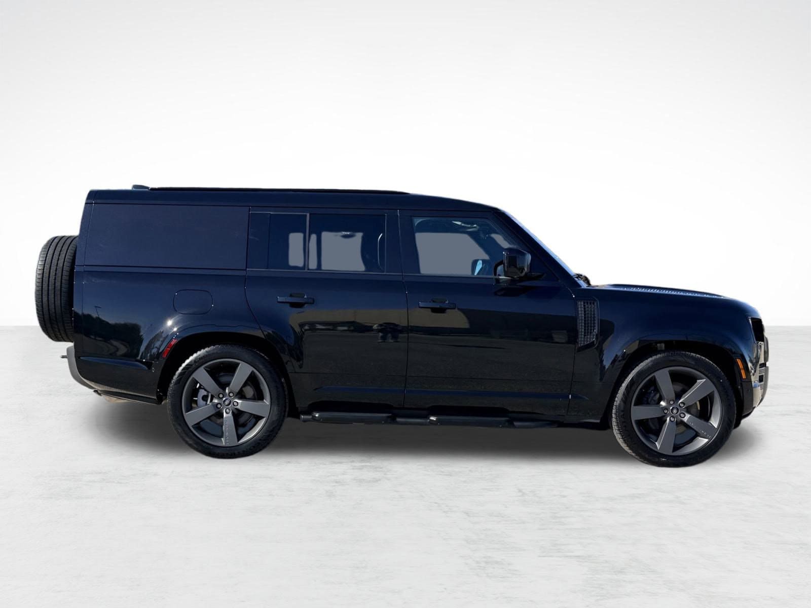 2025 Land Rover Defender Outbound - Photo 8