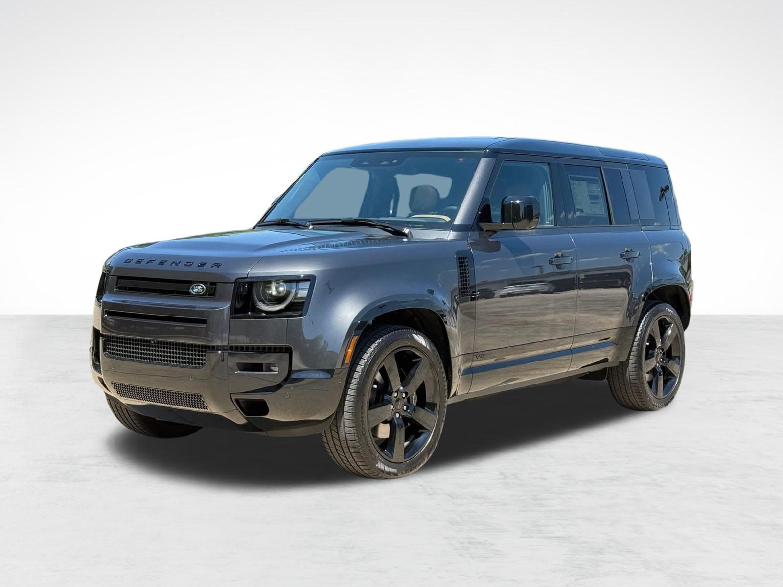 2026 Land Rover Defender 110 V8 P525's photo