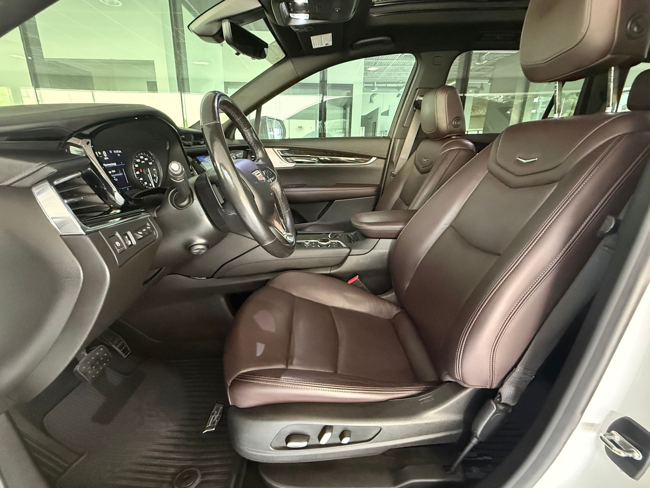 XT6 Premium Luxury SUV