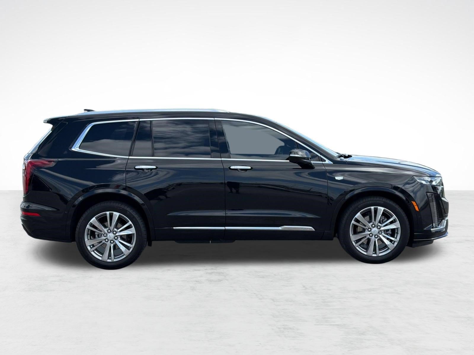 XT6 Premium Luxury SUV