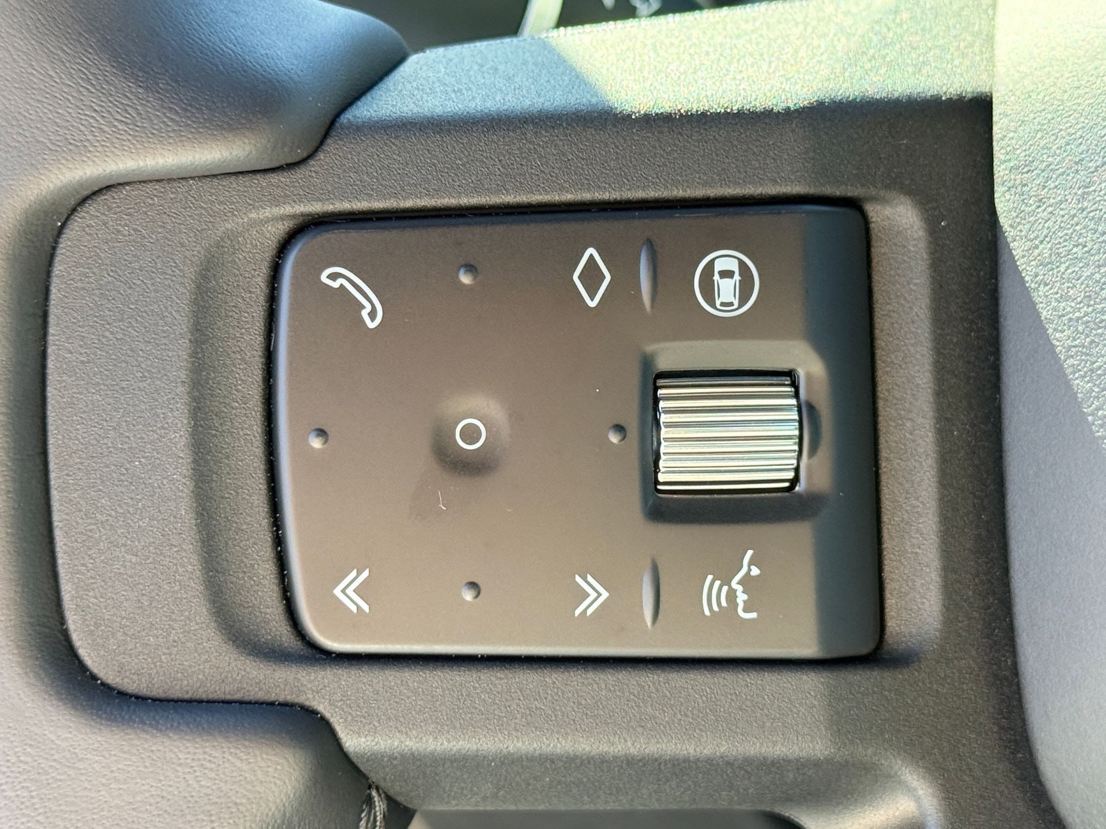 2025 Land Rover Defender Outbound - Photo 18