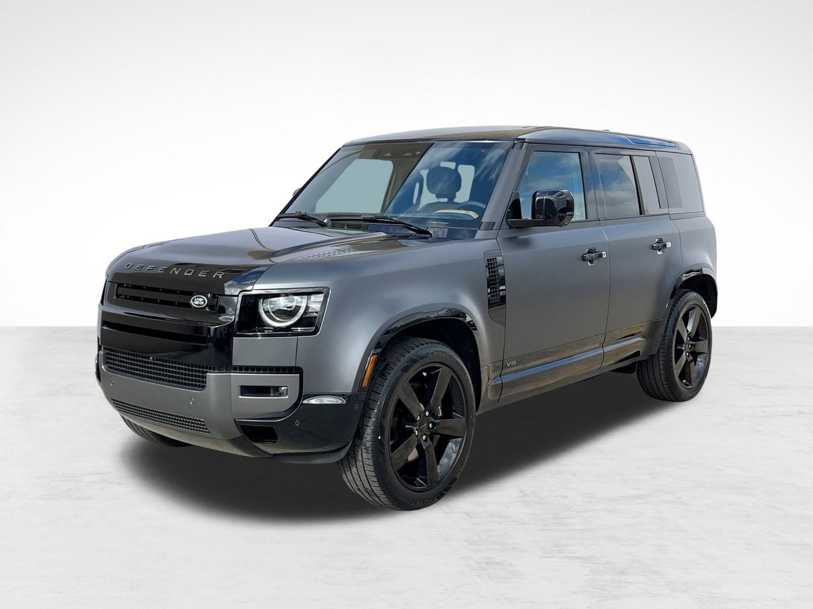 2026 Land Rover Defender V8's photo