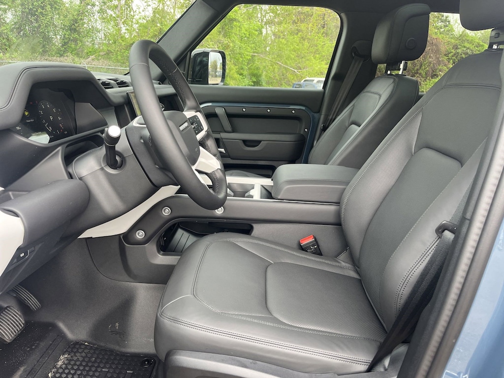 New 2025 Land Rover Defender 110 S SUV