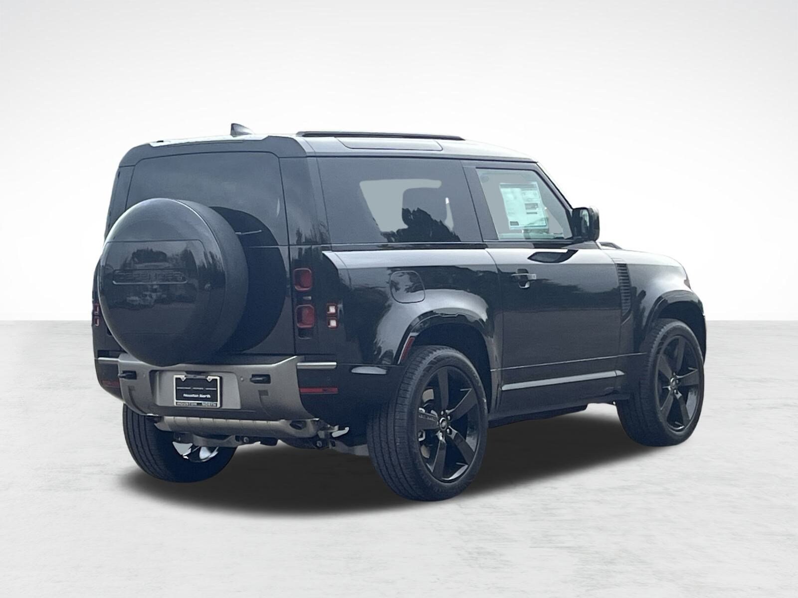 2025 Land Rover Defender 90 X-Dynamic SE photo 2