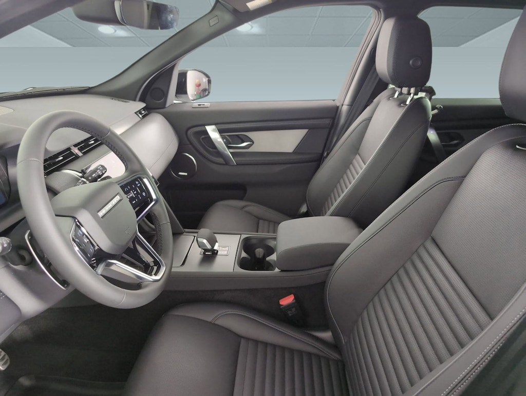 New 2025 Land Rover Discovery Sport Dynamic SE SUV