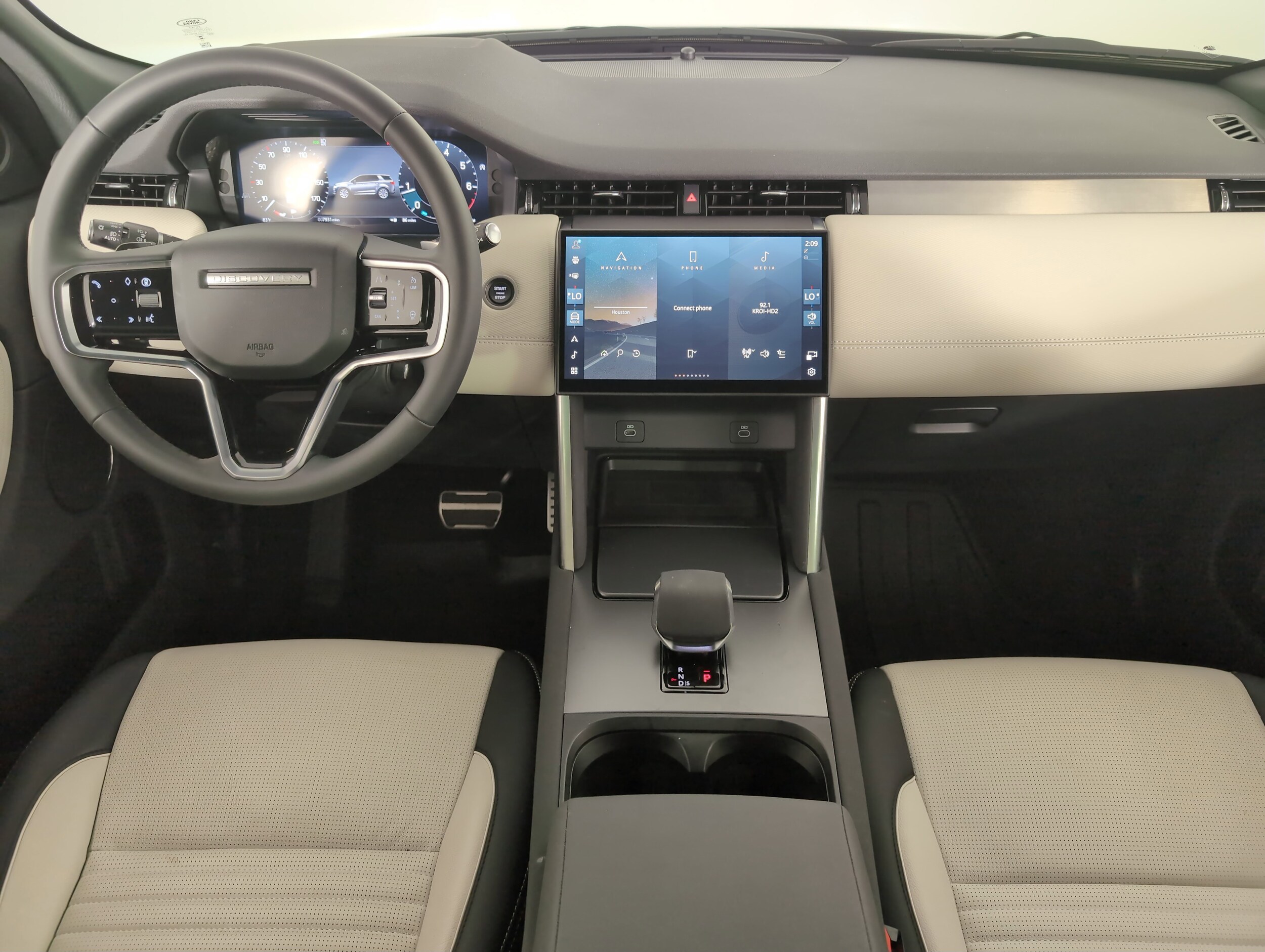 2024 Land Rover Discovery Sport Dynamic SE photo 4