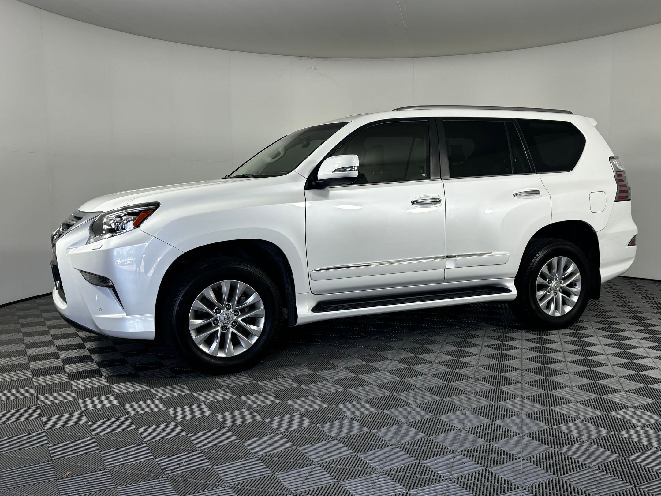 2019 Lexus GX PREMIUM's photo