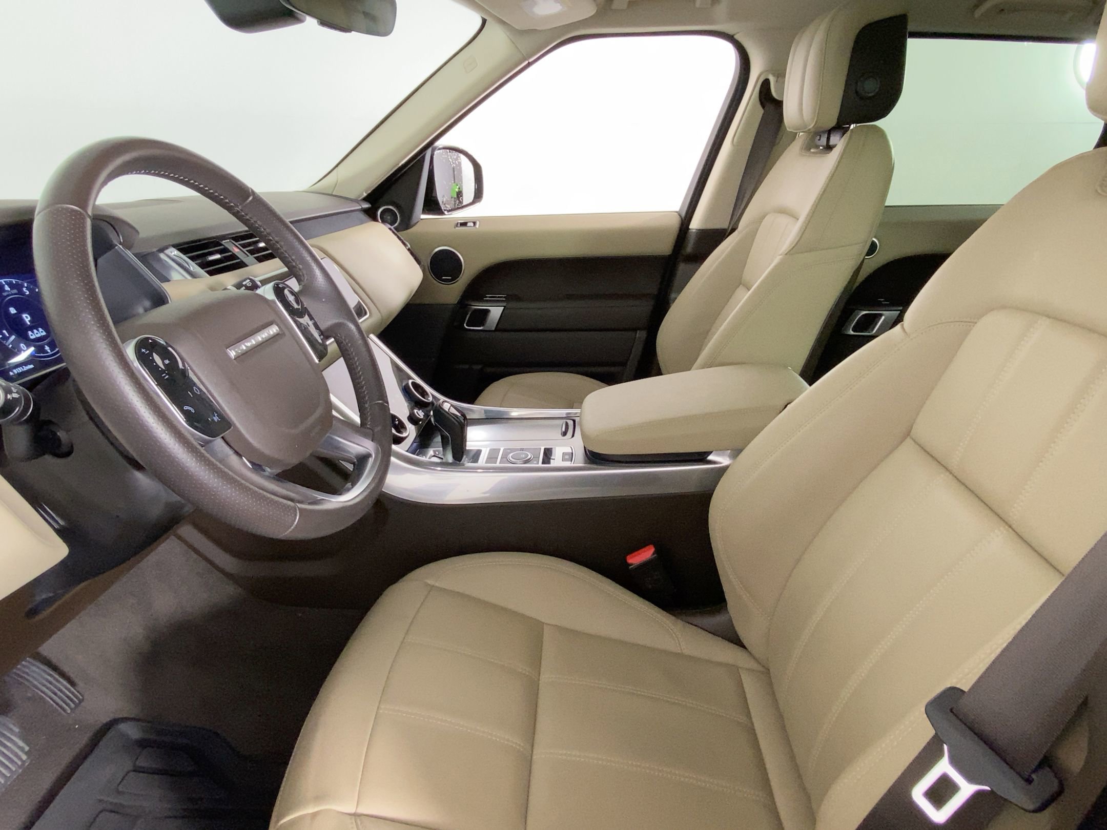 2022 Land Rover Range Rover Sport SE photo 3