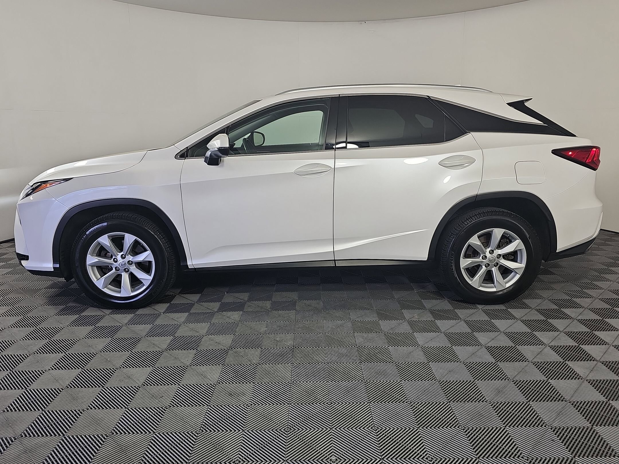 2017 Lexus RX 350 photo 2