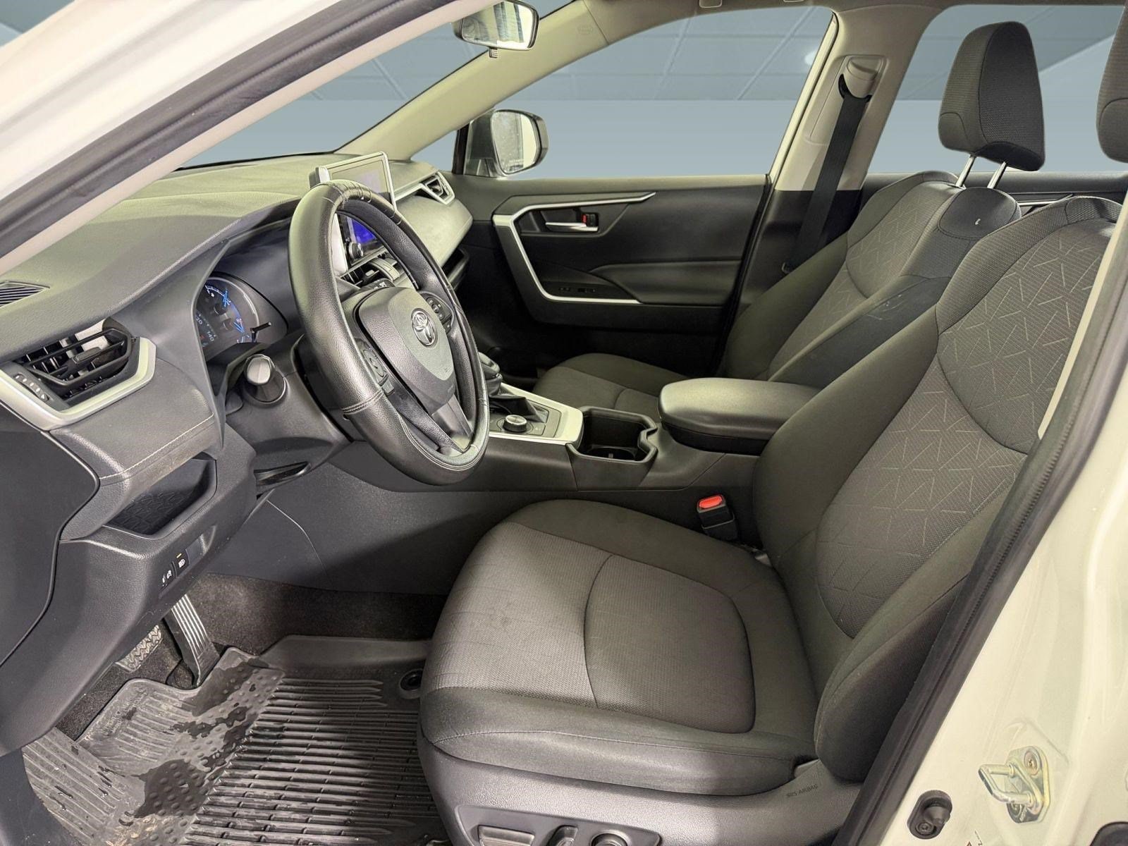 RAV4 Hybrid XLE SUV