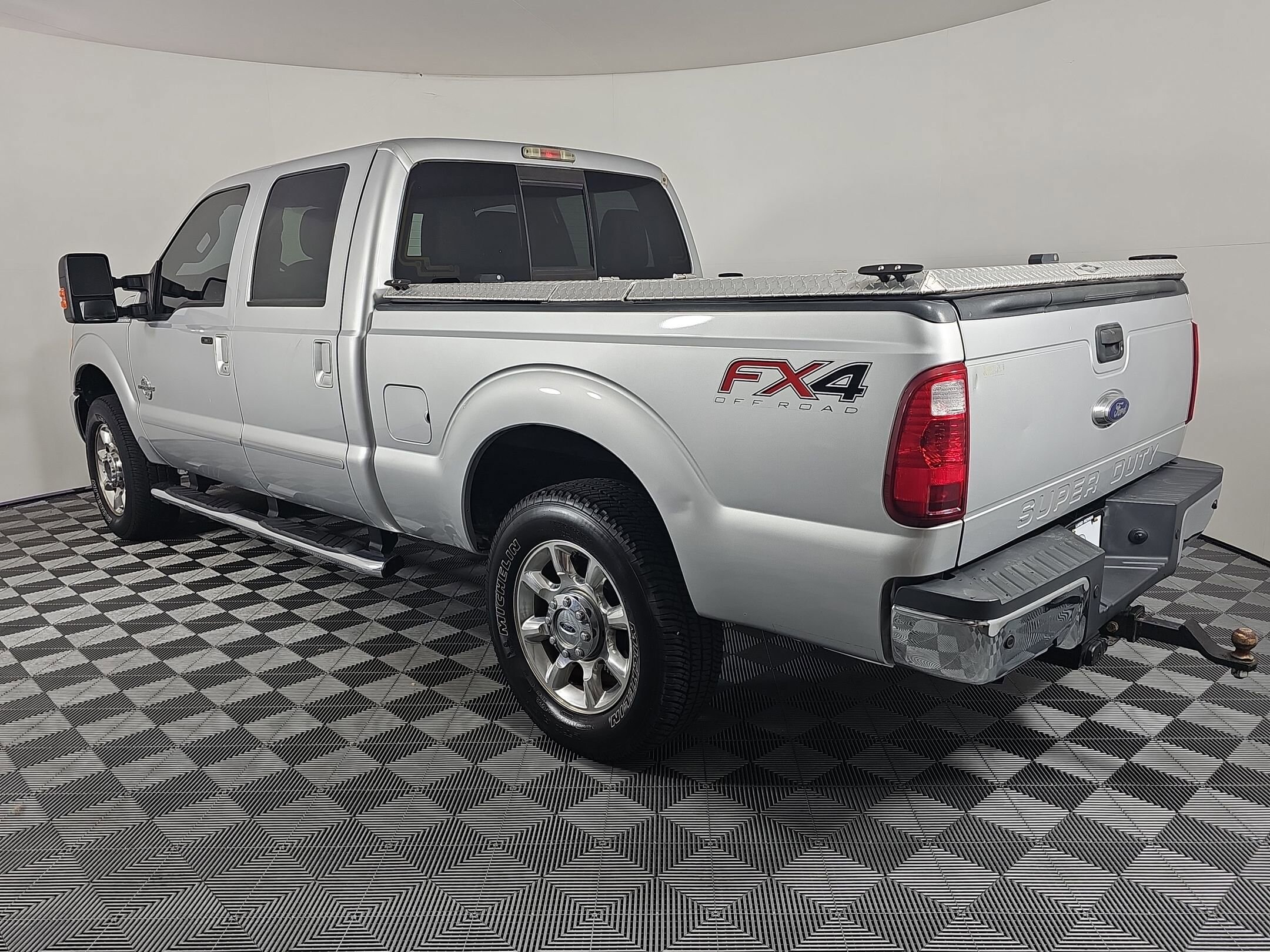 2015 Ford F-250 Lariat photo 3