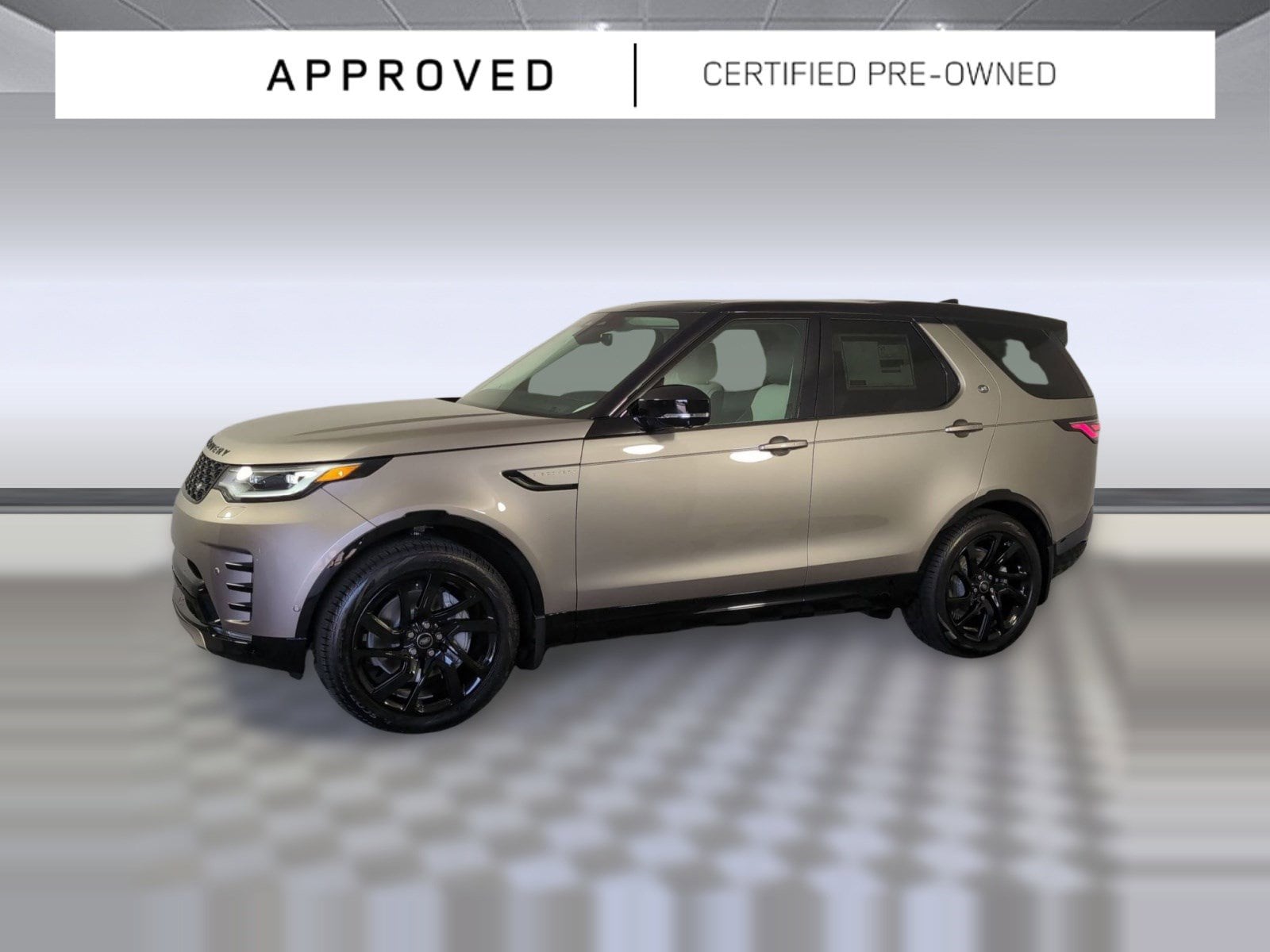 2025 Land Rover Discovery P300 Dynamic SE's photo