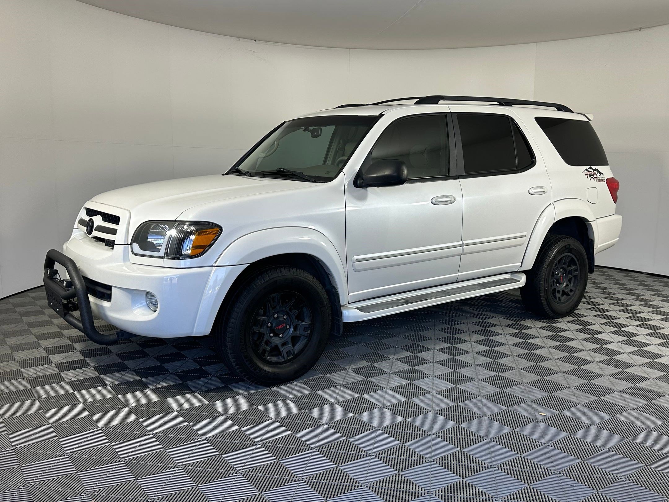 2007 Toyota Sequoia Limited's photo