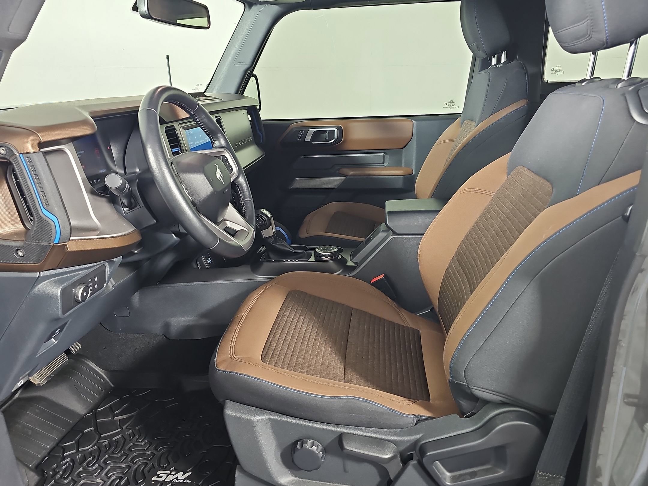 2022 Ford Bronco Outer Banks photo 4