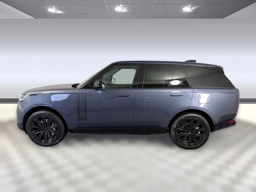 New 2026 Land Rover Range Rover P550e SE SUV
