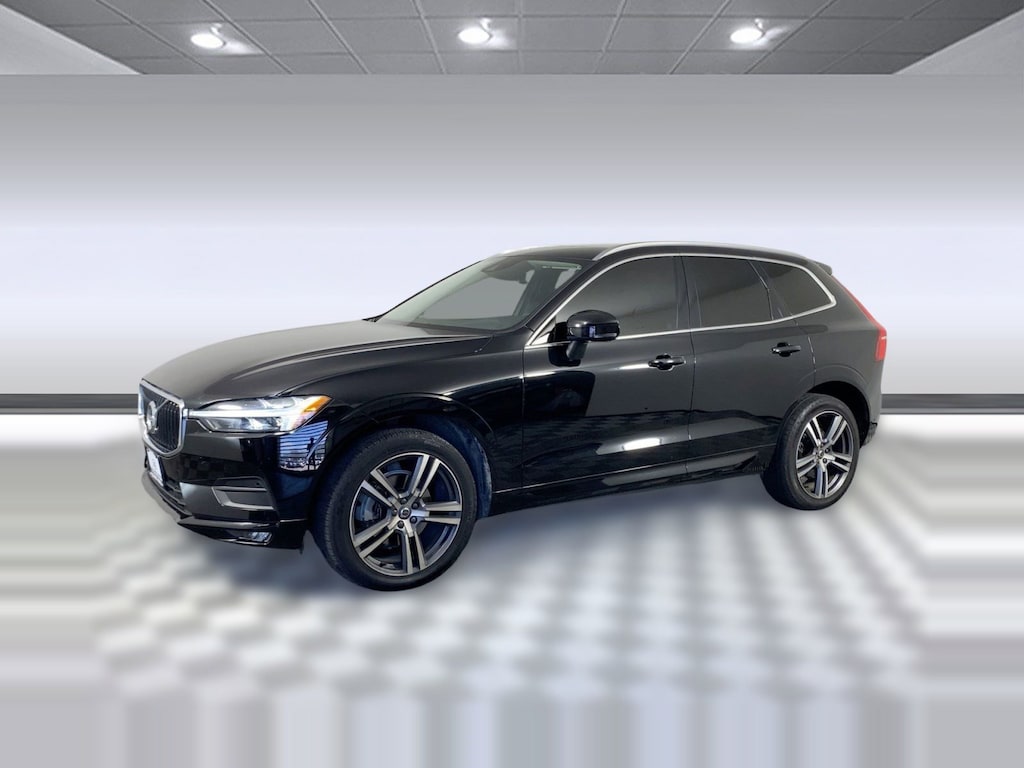 Used 2021 Volvo XC60 Momentum SUV