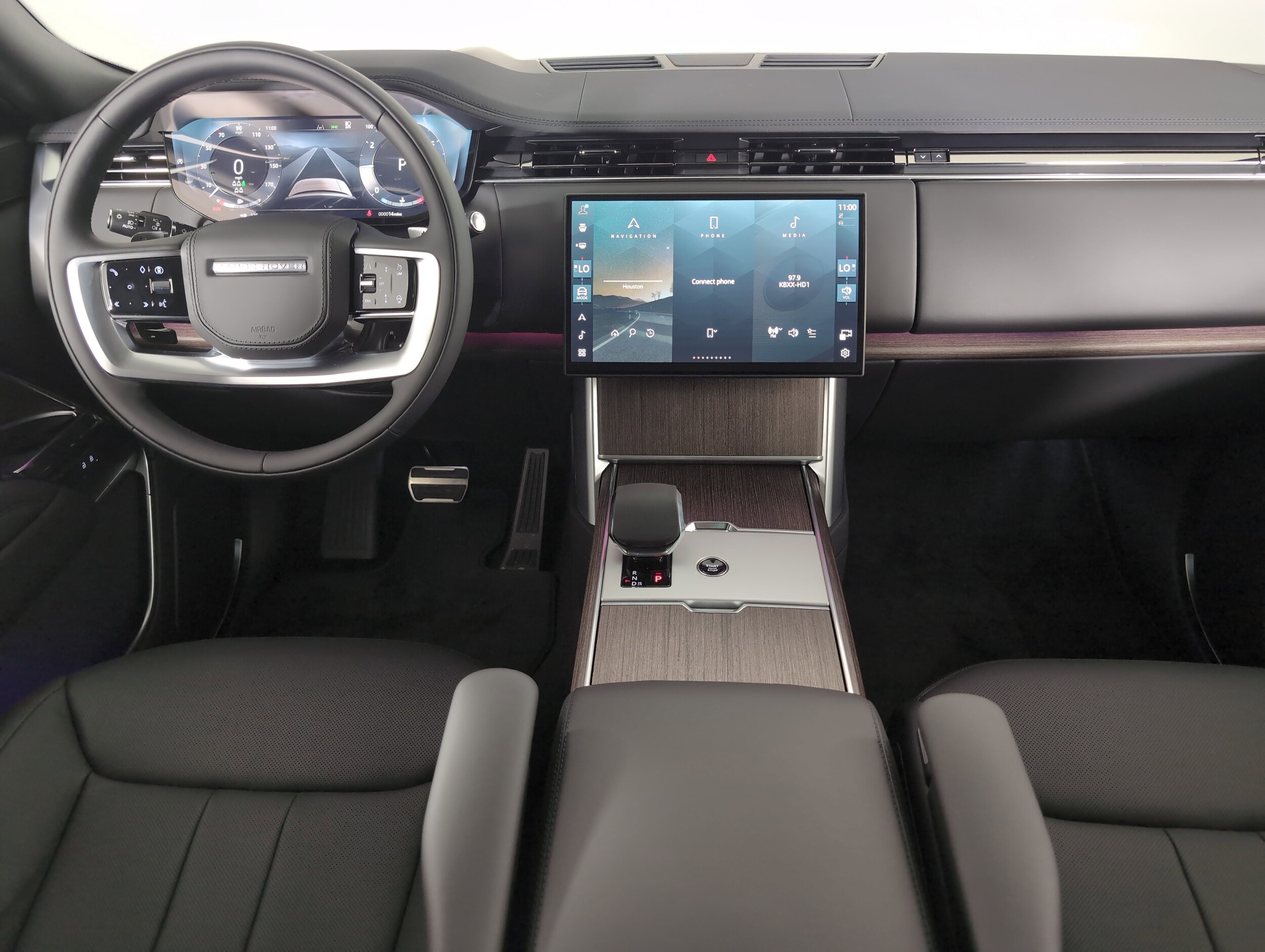 2025 Land Rover Range Rover SE photo 4