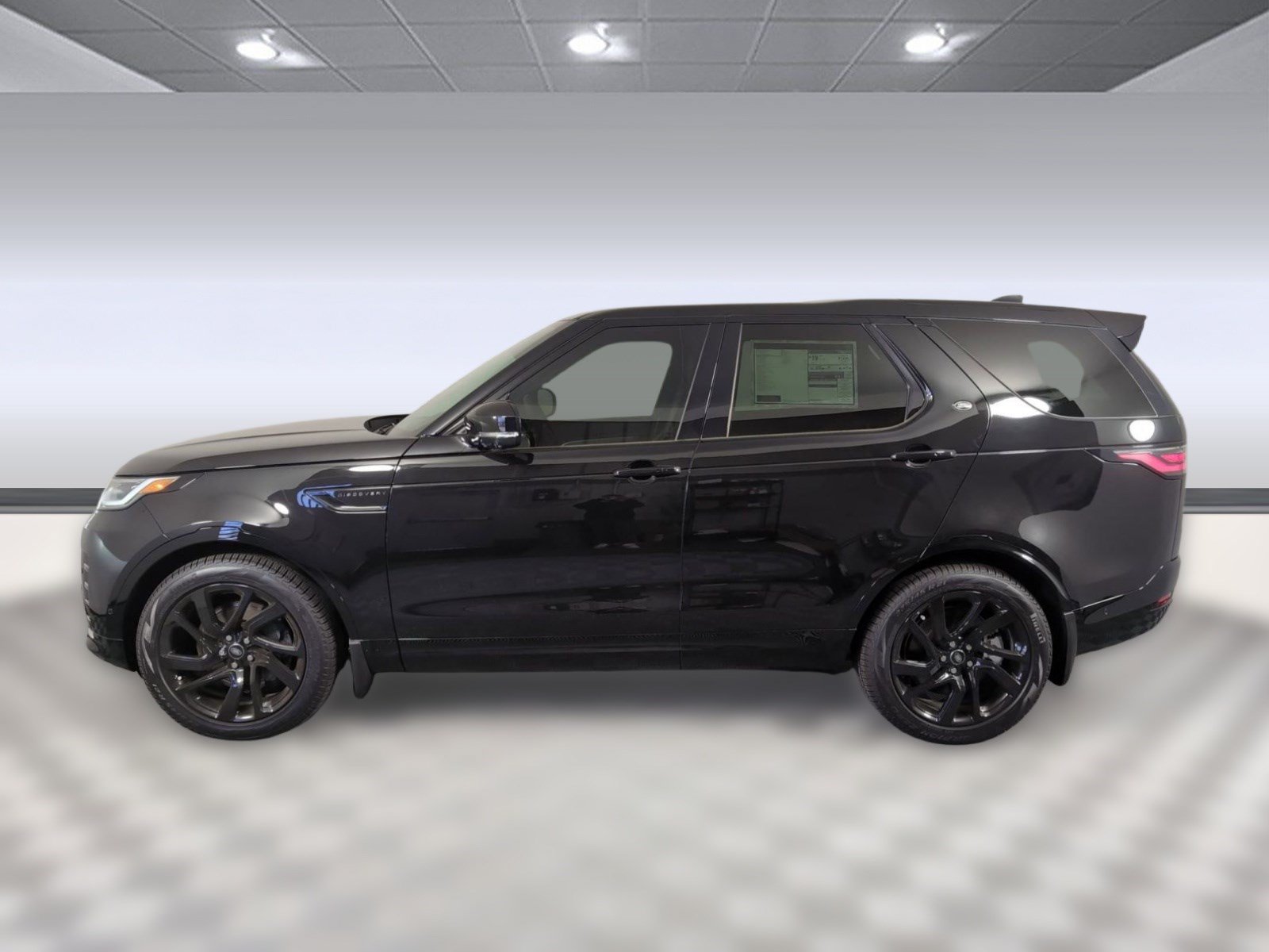 Used 2025 Land Rover Discovery Dynamic SE SUV for sale in Houston