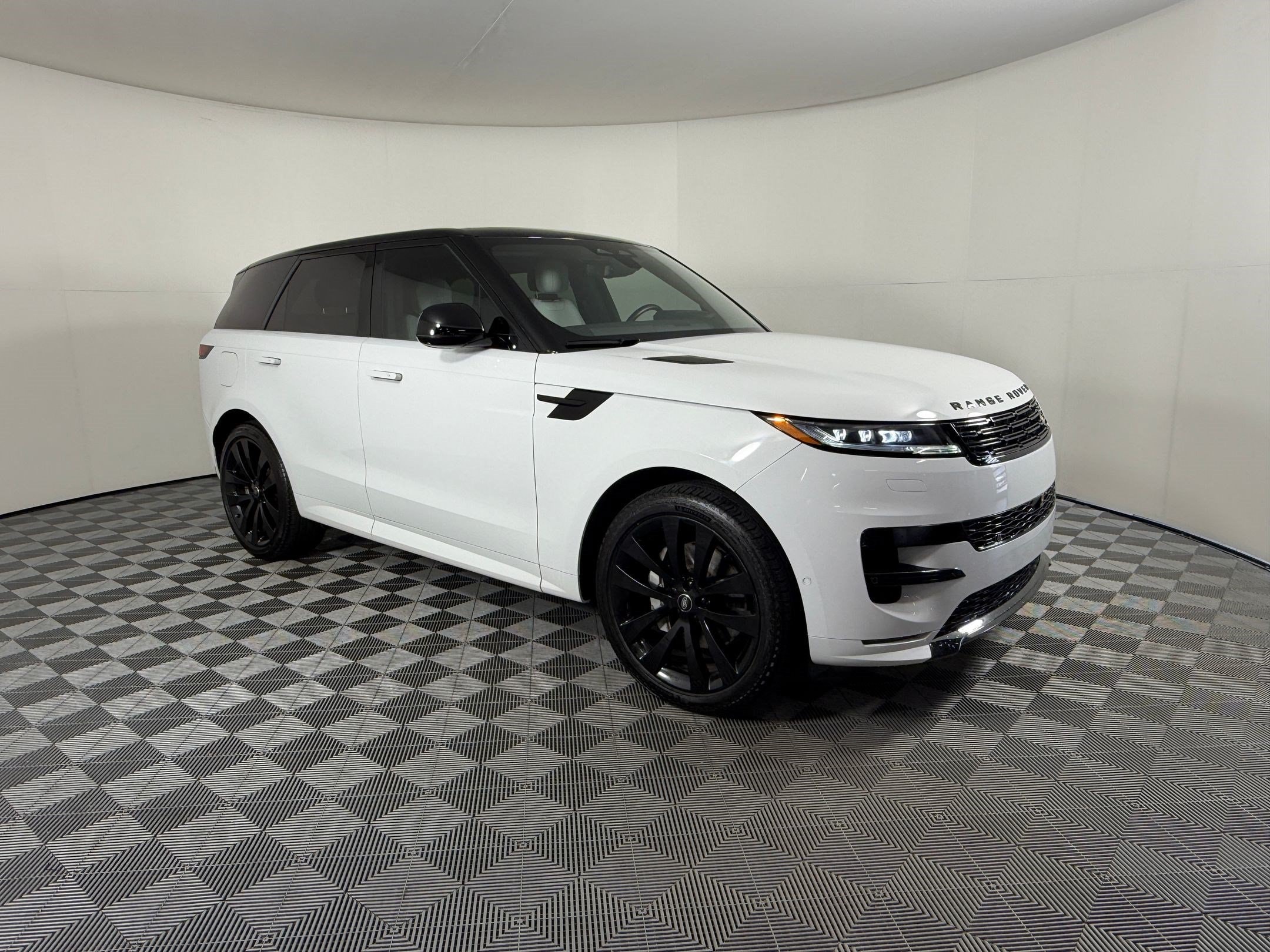 Range Rover Sport Dynamic SE SUV