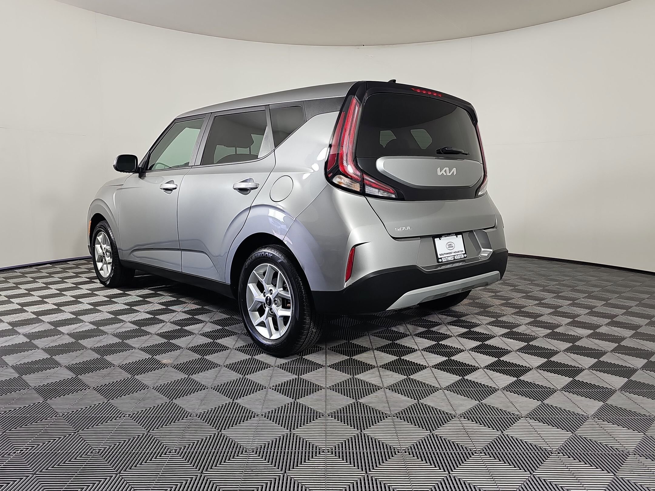 2023 Kia Soul LX photo 3
