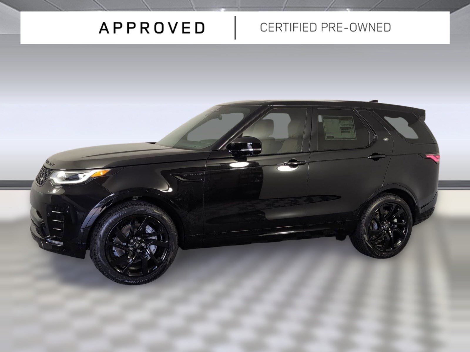 2025 Land Rover Discovery P300 Dynamic SE's photo