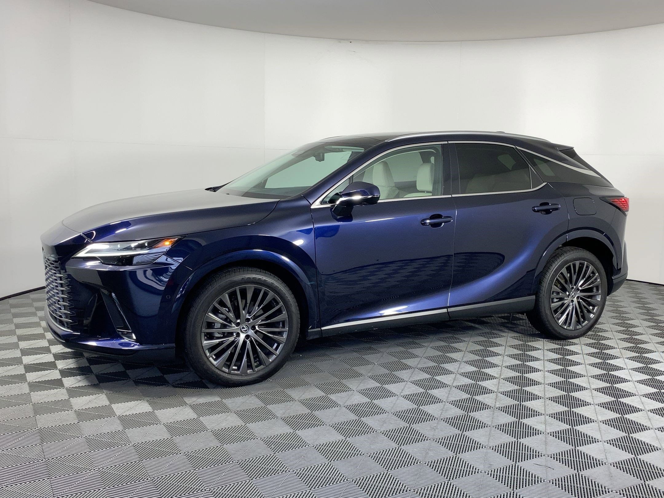 2023 Lexus RX 350's photo