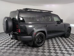 Used 2023 Land Rover Defender SE SUV for sale in Houston