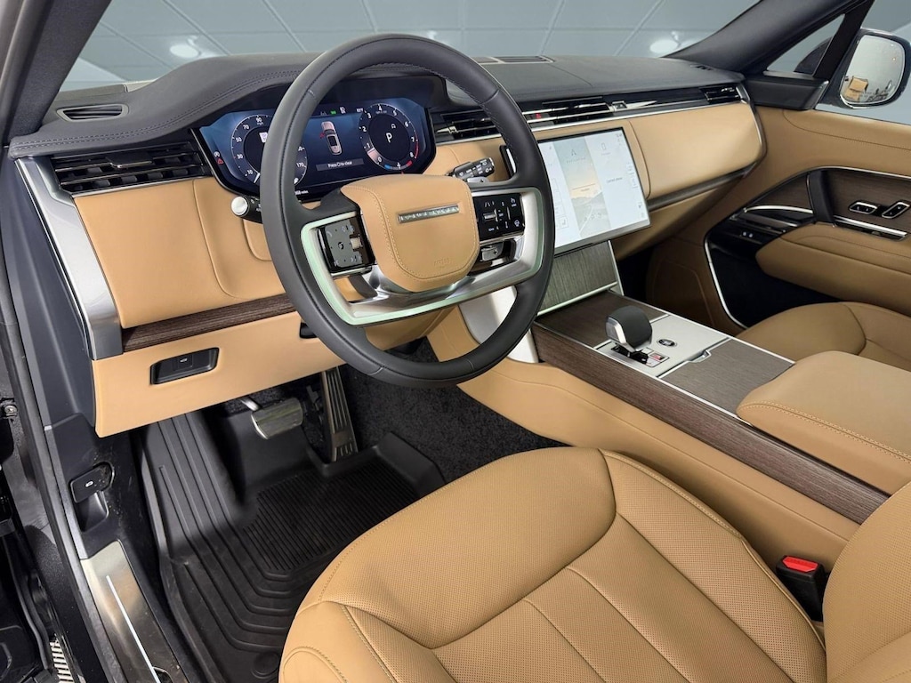 New 2026 Land Rover Range Rover P530 SE SUV