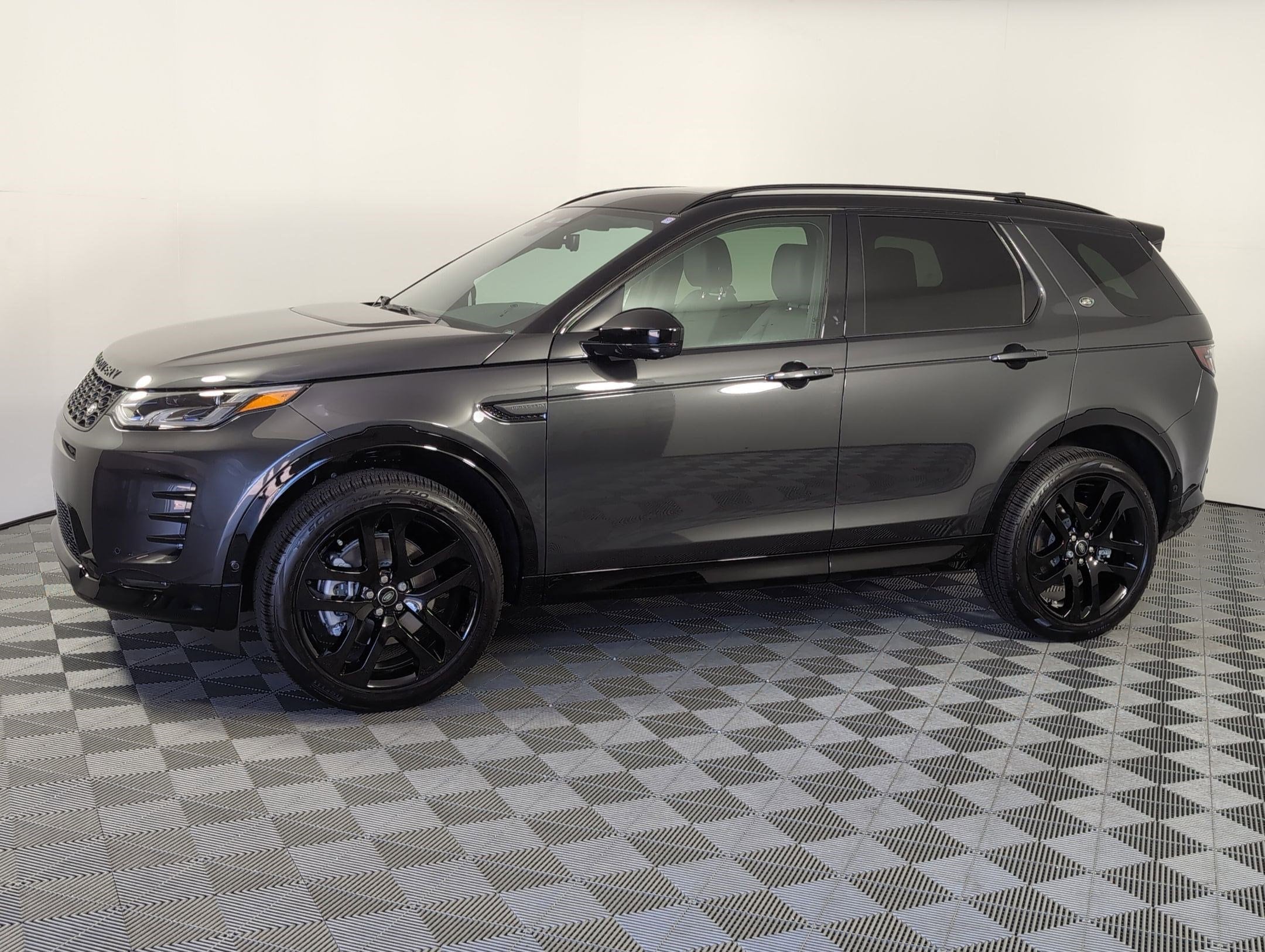2025 Land Rover Discovery Sport