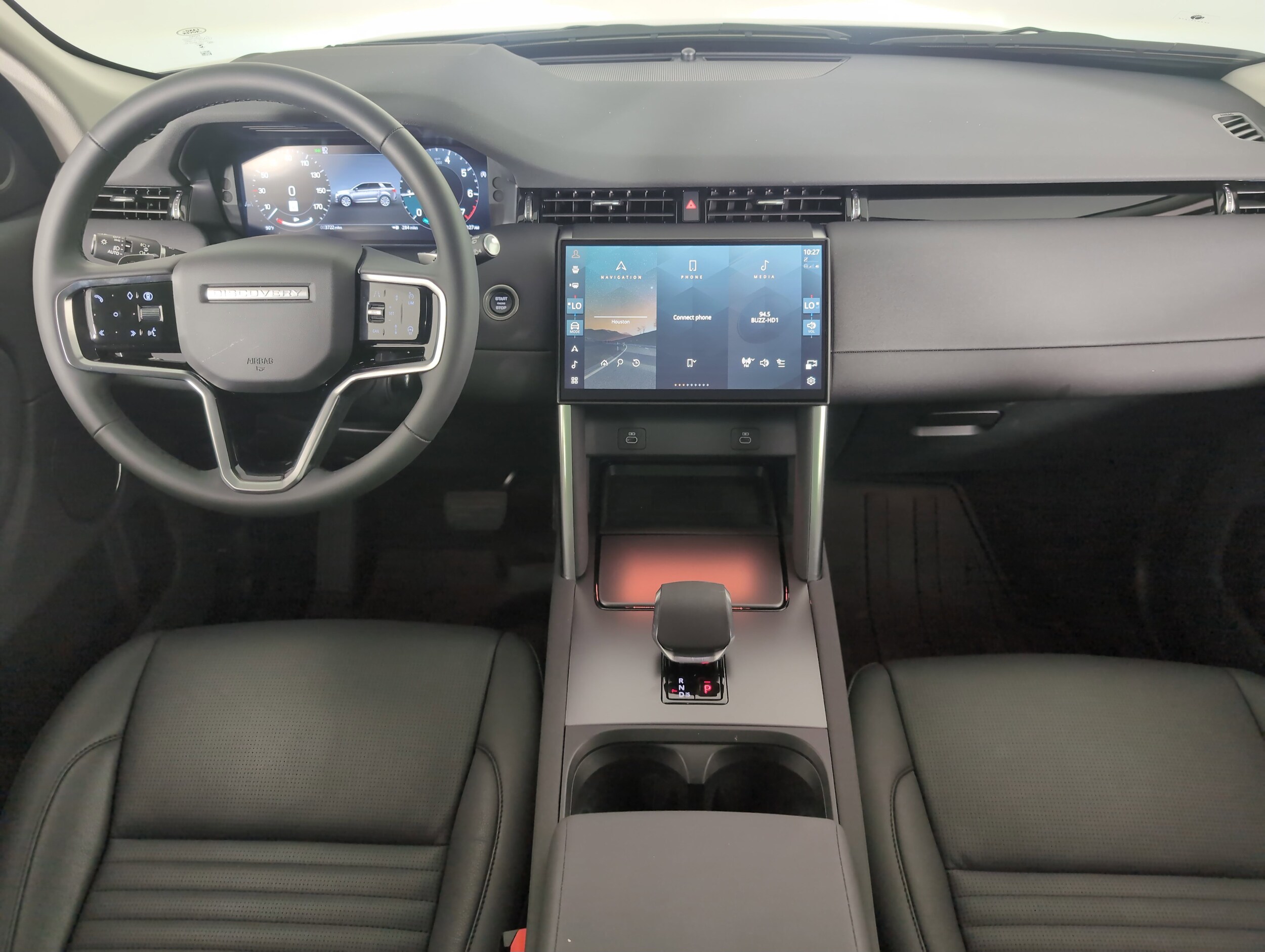 2025 Land Rover Discovery Sport S photo 4